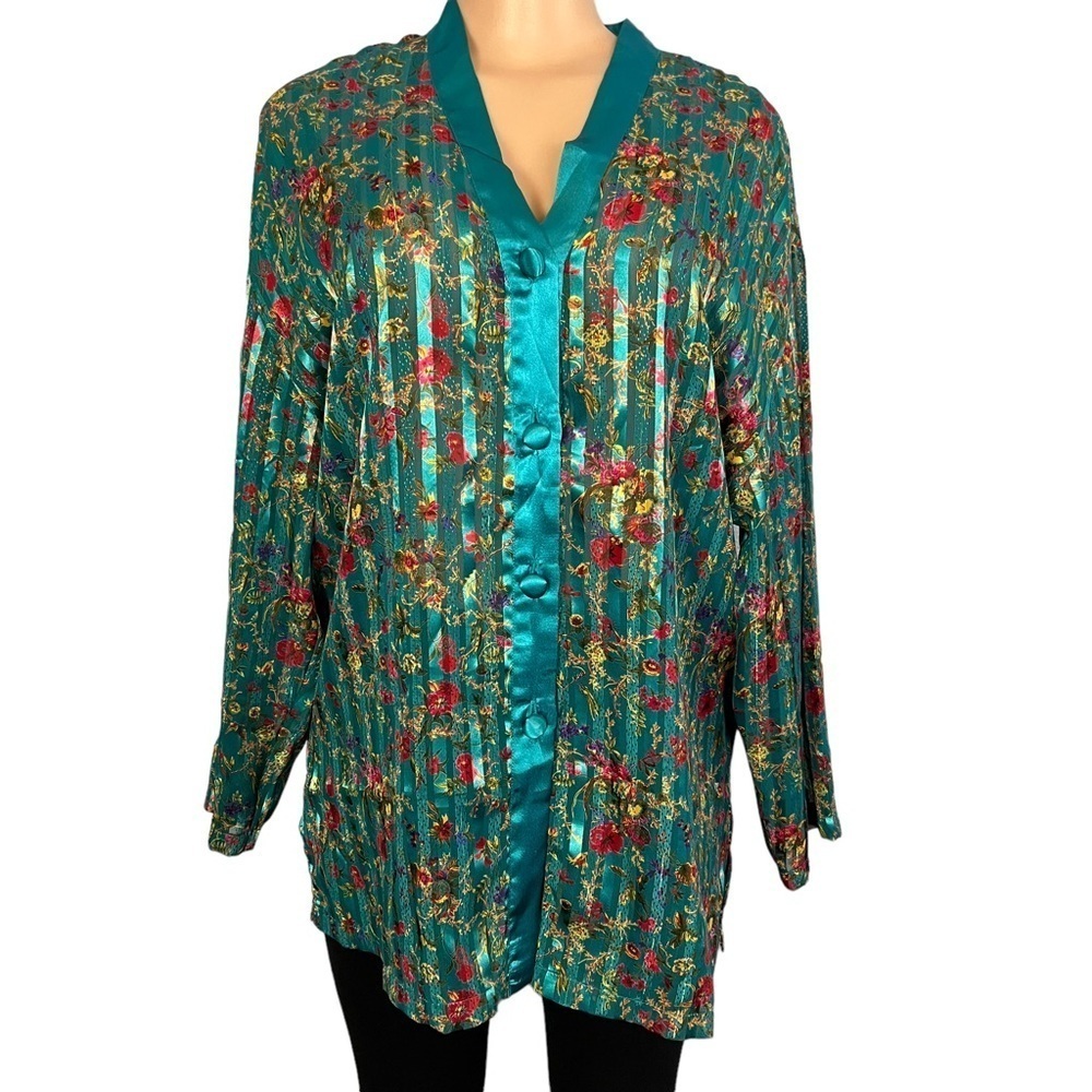 3/$30 ☀️ Victoria’s Secret Vintage Gold Label Blue Metallic Button Down Top